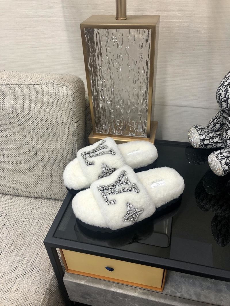 Louis Vuitton Slippers